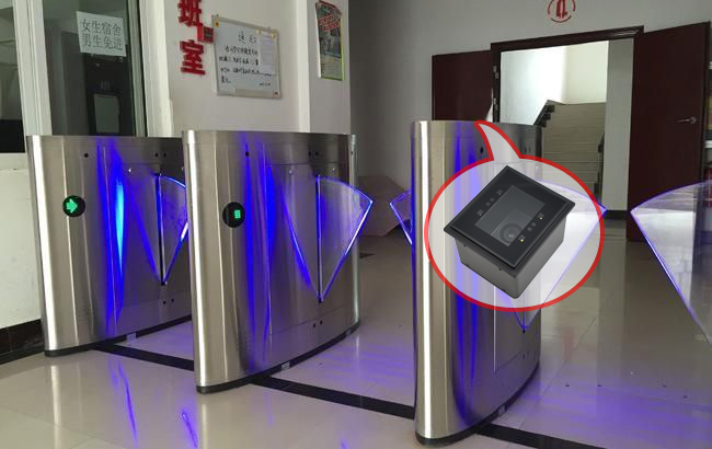 Máquina Guiadora Equipada con Escáner de Código 2D que Utiliza la Tarjeta WeChat Campus para Escanear la Administración de Código